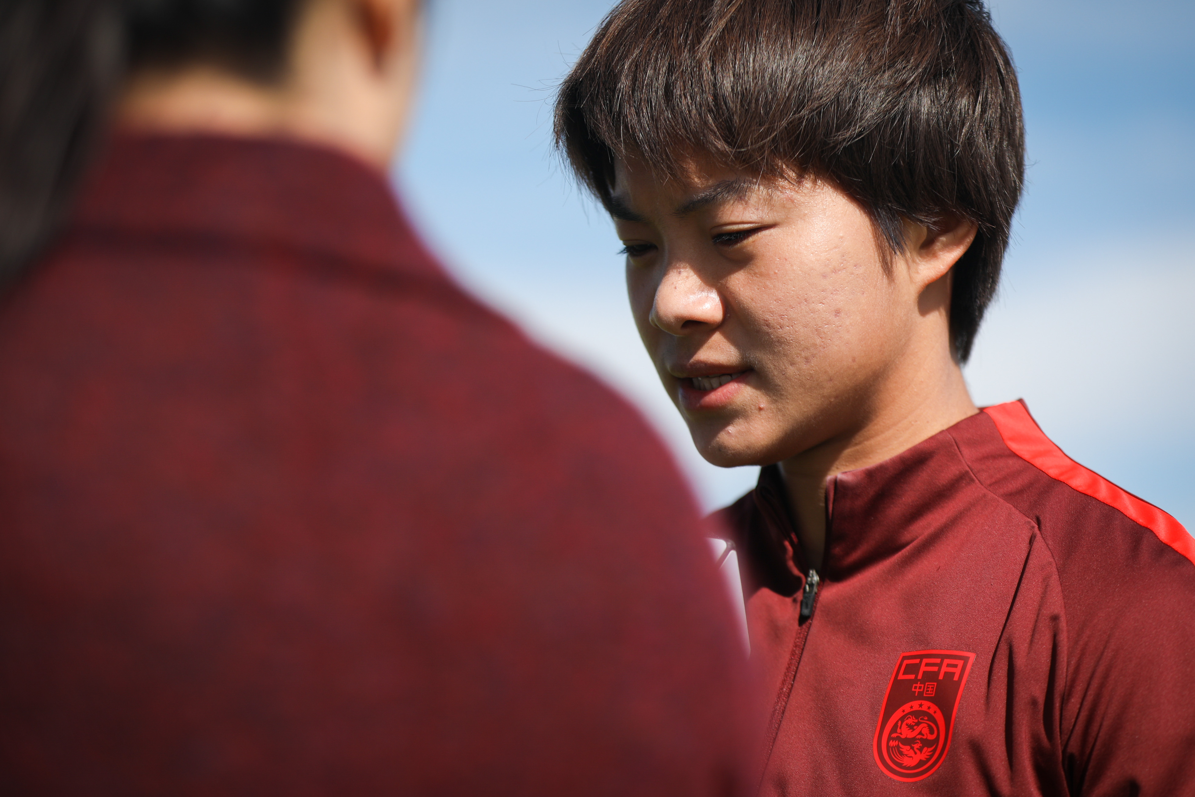 包含阿尔及利亚女足士气正旺，备战激烈训练的词条