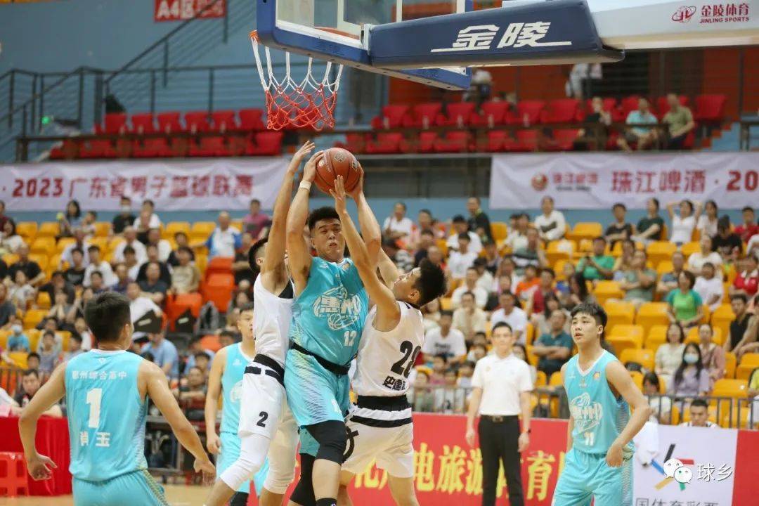 三亿体育入口-本周中央篮球比赛的争夺结果(中央体育频道现场直播今晚cba篮球联赛)