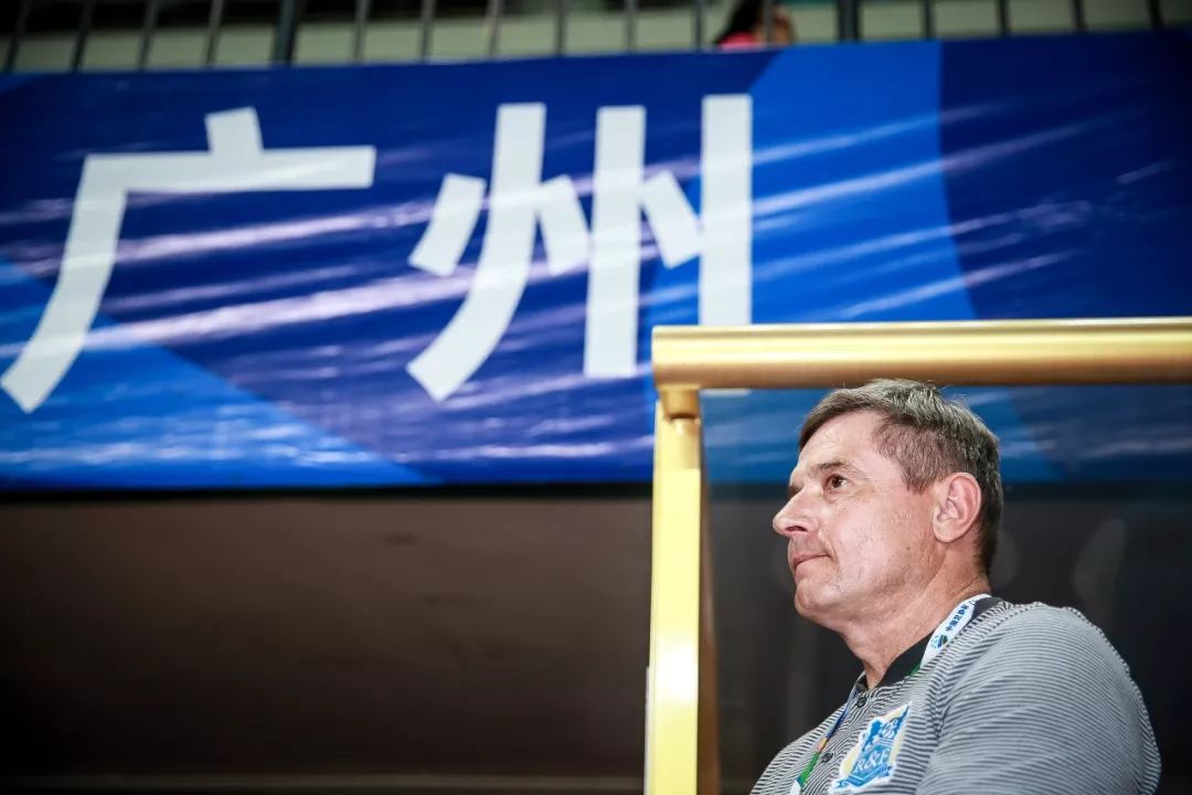 广州富力客场逆转绝杀，取得意外胜利的简单介绍