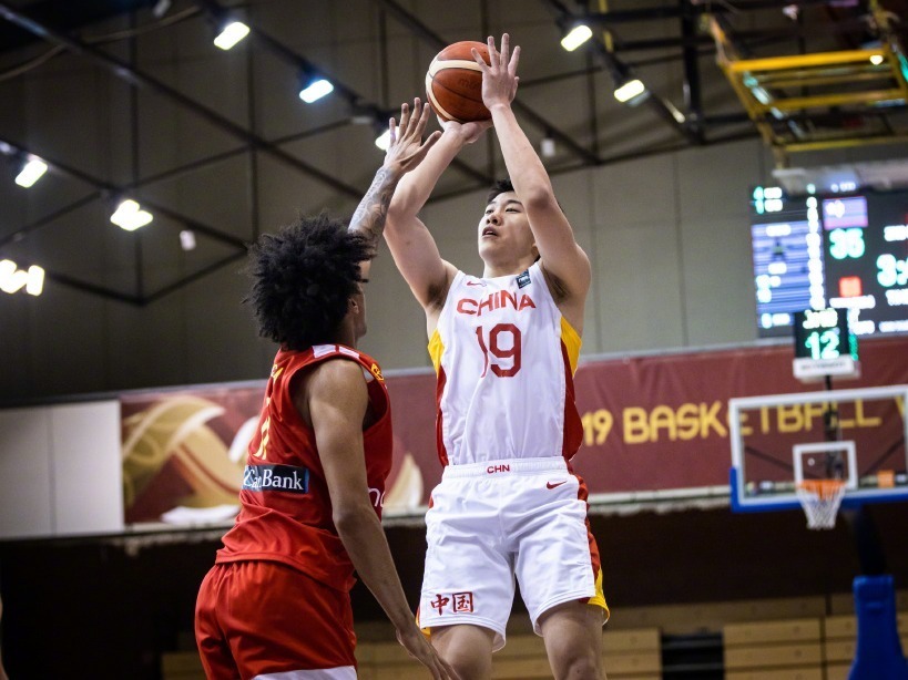 三亿体全站-包含世界杯U19男篮打好小组赛争取排位，淘汰赛压力就小的词条