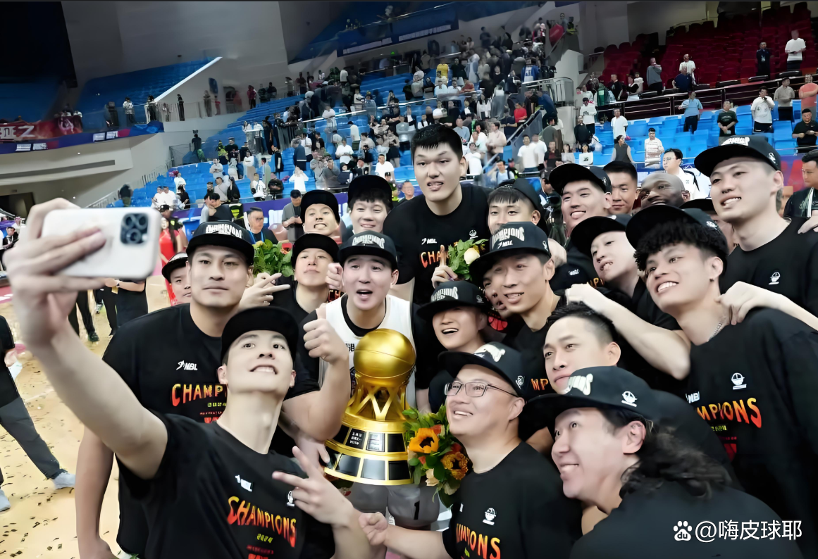 三亿体育-CBA俱乐部杯扩军！赛程冲突+奖金未定，NBL哪来的动力当陪练？的简单介绍