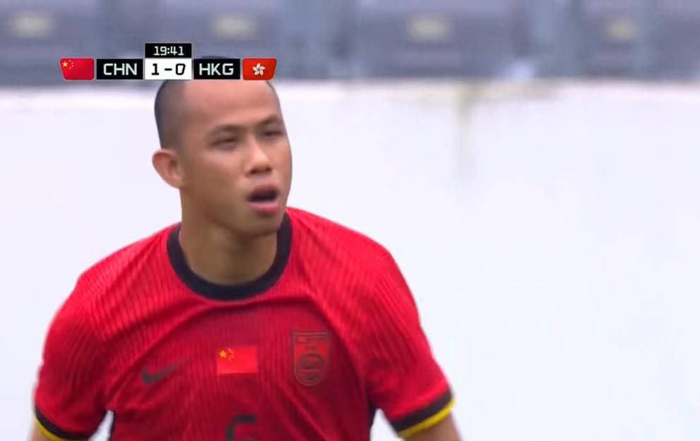国足1：0小胜中国香港，谢文能表现疲软或遭抛弃
