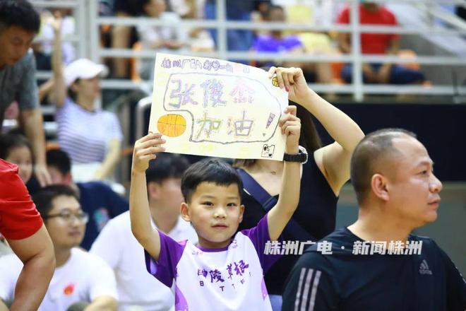 三亿体育入口-马赛奋起反击，成功晋级下一轮